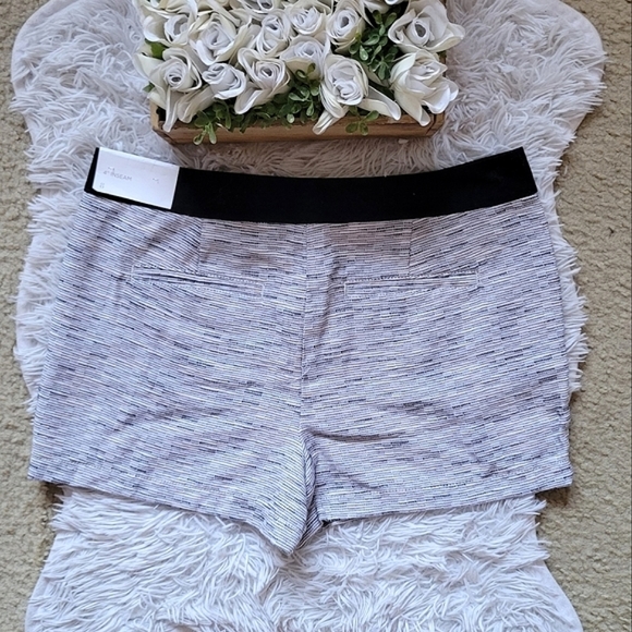 LOFT Woven The Original Short - Picture 4 of 4